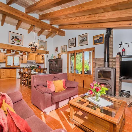Contemporary Mallorcan For 6 Villa *
